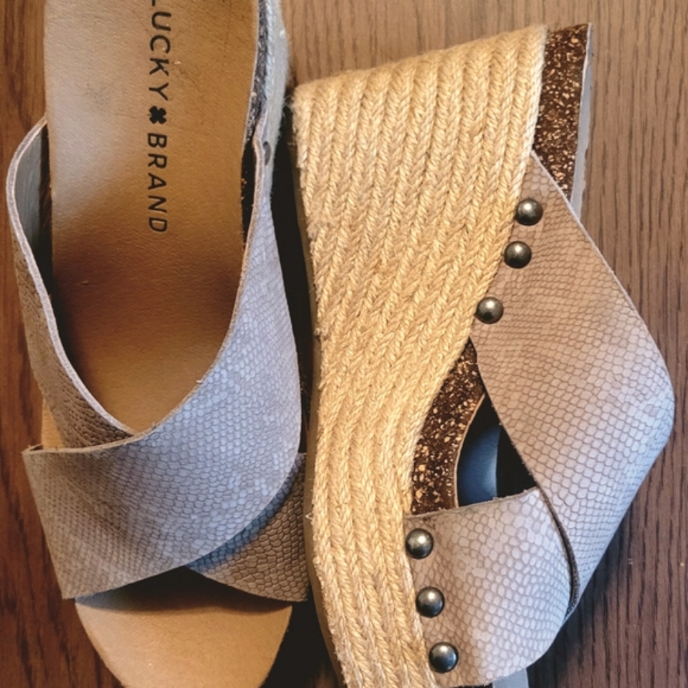 Lucky Brand Women's Neeka Tan Wedge Sandals - Picture 6 of 6